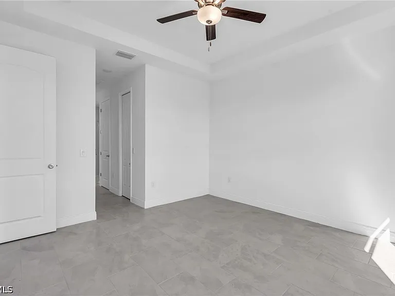526 NW 9th St — Photo 20