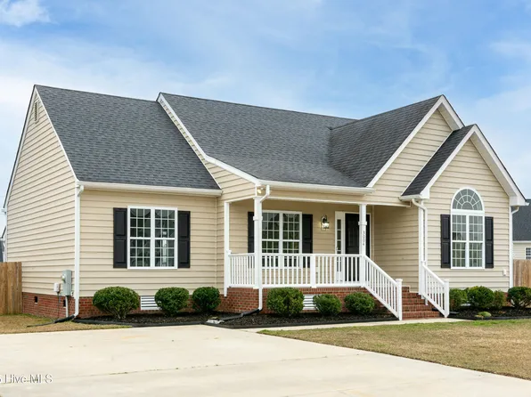 3004 Chesswood Lane, Winterville, NC 28590