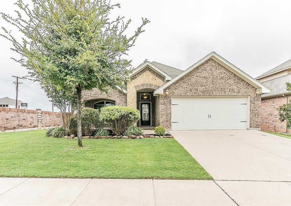 1st image of 931 Mimosa Ct