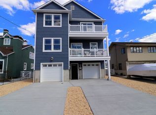 514 Bayview Dr, Toms River, NJ