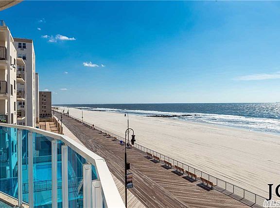 2nd image of 403 E Boardwalk APT 406