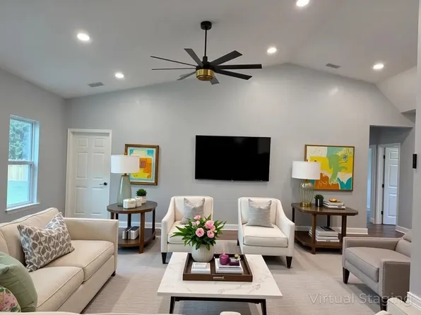 34 Frank Run, Midway, FL 32343