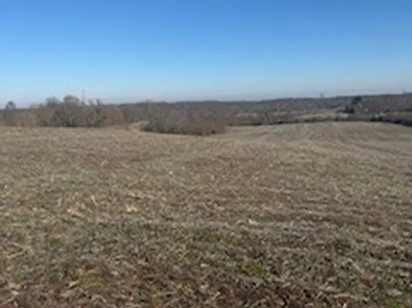 2222 Oak Knob Rd, Lafayette, TN 37083