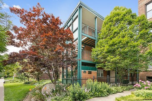 1st image of 7606 N Eastlake Ter APT 2B
