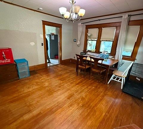 3rd image of 1201 Grand St