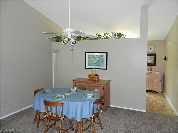 5th image of 9998 Magnolia Dr #27