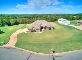 1584 Classic Run, Guthrie, OK 73044
