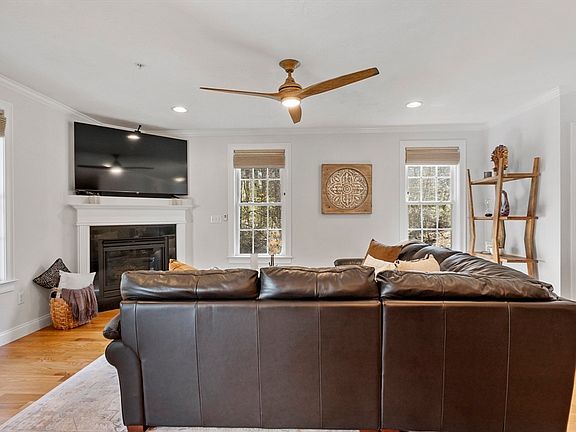 4th image of 105 Dudley Rd #105