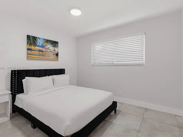 632 S Crescent Dr — Photo 12