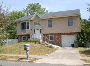 3 Wayne Dr, Somers Point, NJ