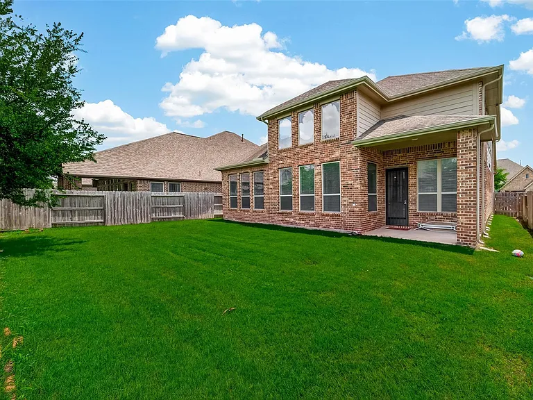 10514 Inverclyde Dr — Photo 44