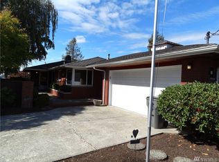 3112 NE 10th St, Renton, WA 98056