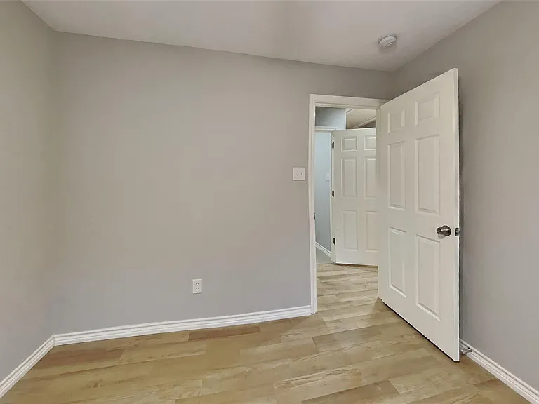 3344 Zubin Ln — Photo 12