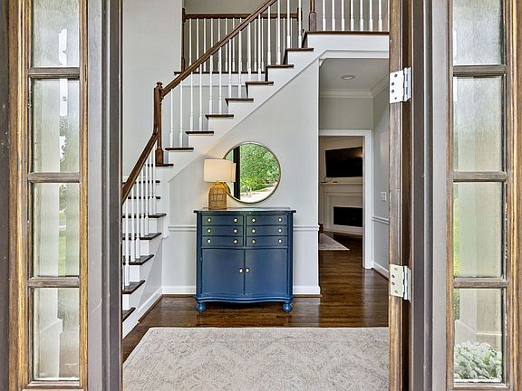 5th image of 2235 Avery Valley Dr