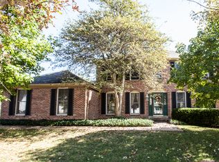 848 Oakmoor Dr, Fenton, MO 63026