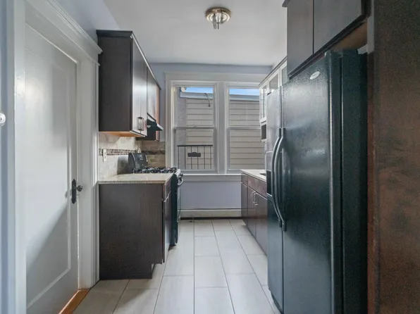 170 Palisade Avenue image 5 of 16