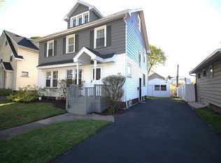 209 Pershing Dr, Rochester, NY 14609