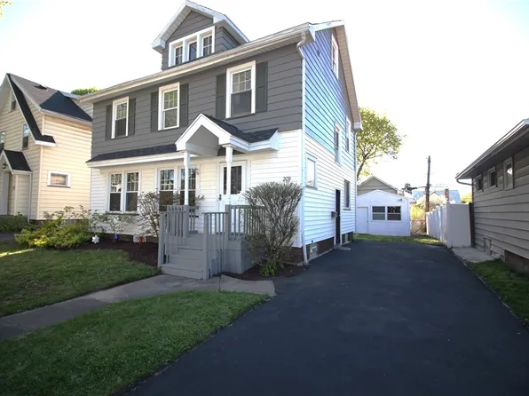 209 Pershing Dr, Rochester, NY 14609