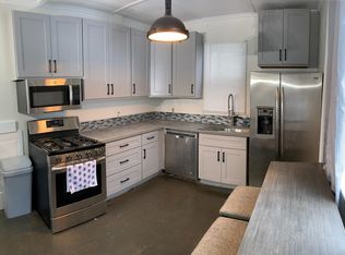 1127 E 4th St, Duluth, MN 55805