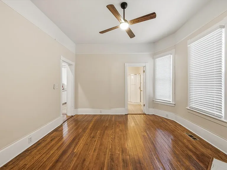 2305 Abercorn St — Photo 19