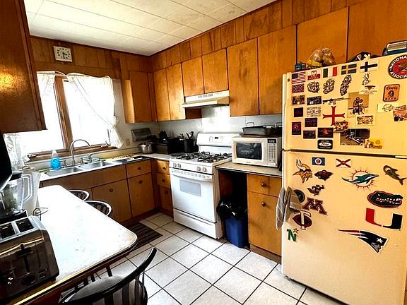5th image of 6252 Evergreen Rd