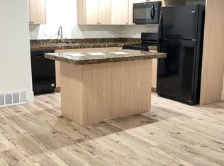 402 W Cheyenne Dr, Evanston, WY 82930