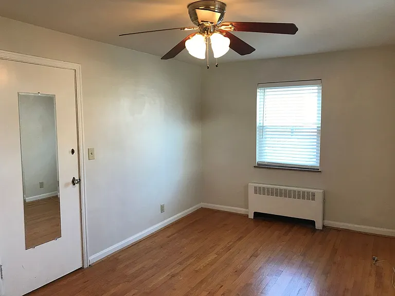 3834 Hyde Park — Photo 14