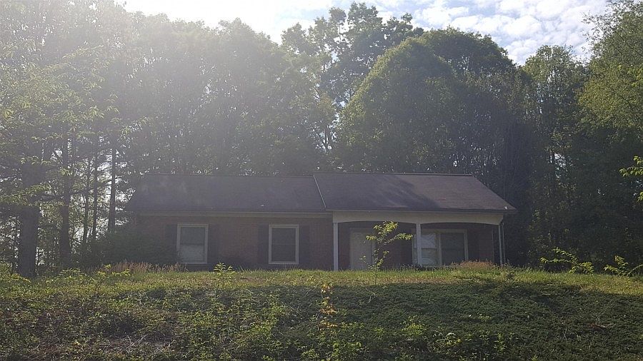 1st image of 218 Jarvis Acres Dr