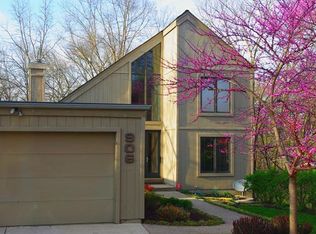 906 Imperial Point, Manchester, MO 63021