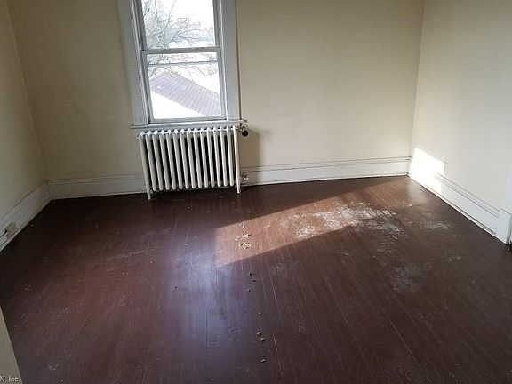 2nd image of 2113 Ballentine Blvd