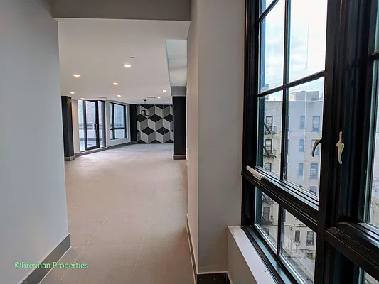 Rented by Manhattan Management LLC | media 72