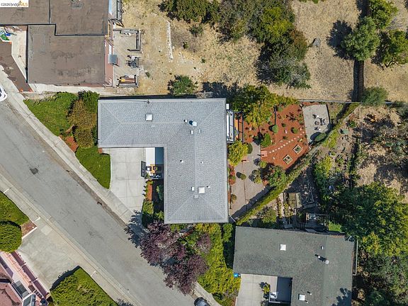 3rd image of 955 Galvin Dr