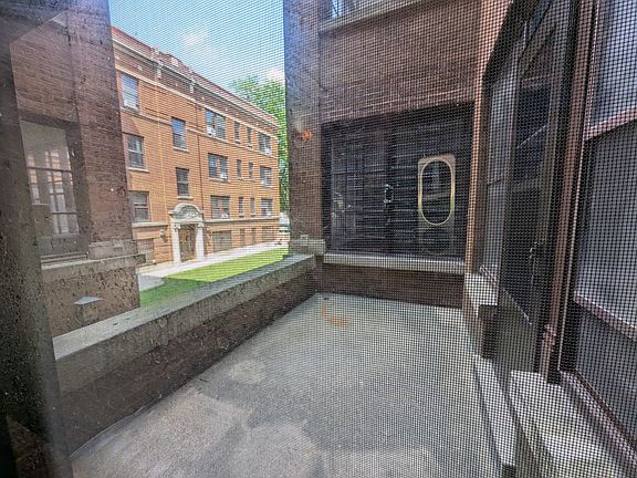 5th image of 3011 W Logan Blvd #1