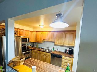 28418 W Eight Mile Rd UNIT A5, Farmington Hills, MI 48336