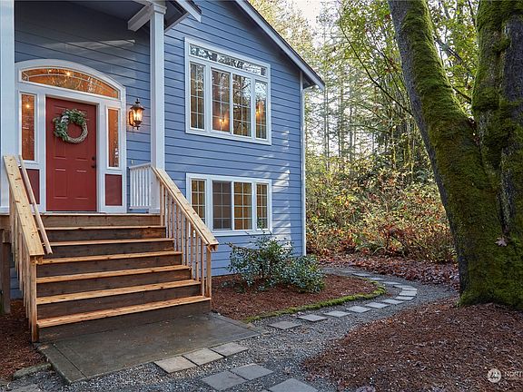 2nd image of 12575 Eagle Landing Lane SE