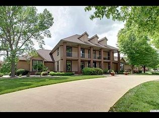 3490 Timberline Dr, Quincy, IL 62305
