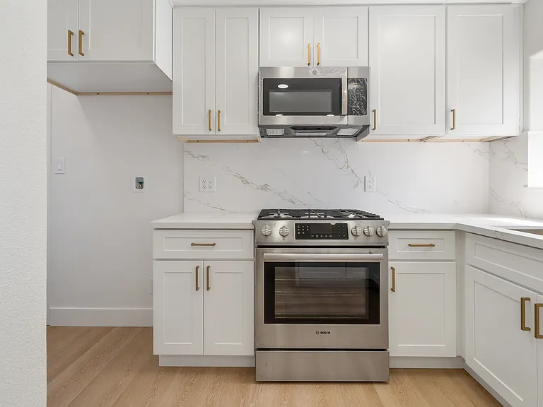 2521 W Stanford St — Photo 16