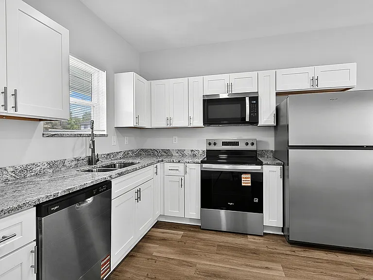3947 Rookwood Ave #A — Photo 10