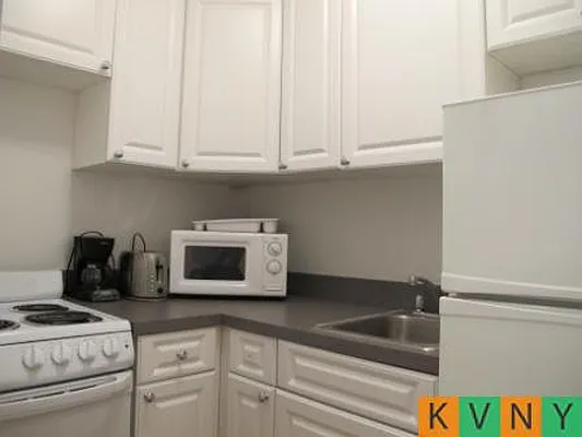 Rented by KVNY Soho | media 14
