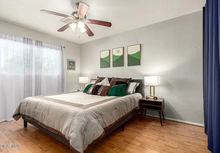 1412 W 7th Pl — Photo 16