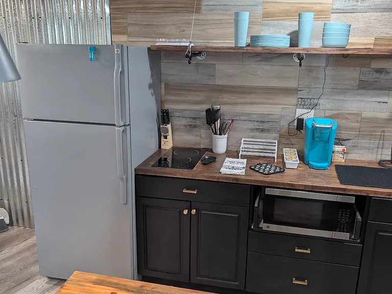 835 E Platte Ave #5 — Photo 9