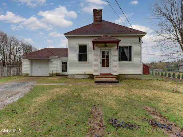 2066 County Highway 107, Amsterdam, NY 12010