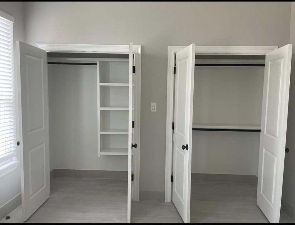1st image of 3553 Kings Dr