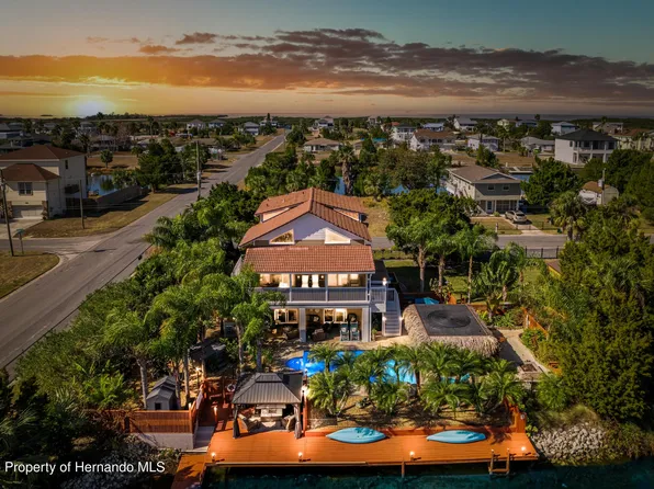 3308 Oleander Dr, Hernando Beach, FL 34607