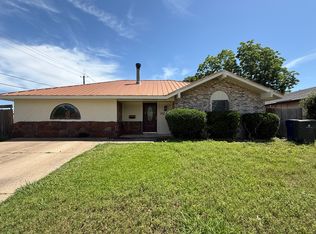 4902 Stagecoach Ln, Garland, TX 75043