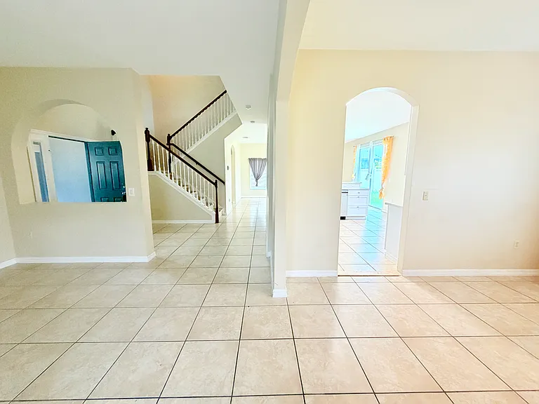 4208 Lugano Ct — Photo 14