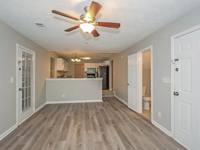 758 Kilkenny Cir — Photo 6