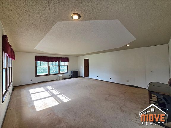 5th image of 308 N Tovar St