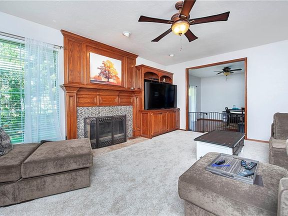 4th image of 401 Julies Trail Cir