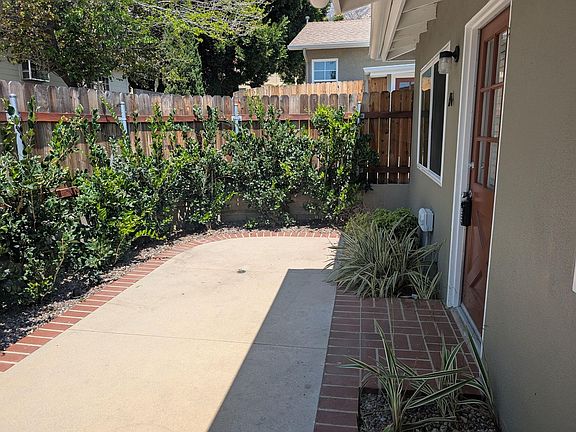 4th image of 136 W Highland Ave #A